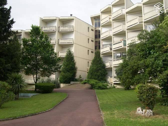Appartement 1 pièce 24 m² · à Gradignan · 24 m² · 625 €/mois