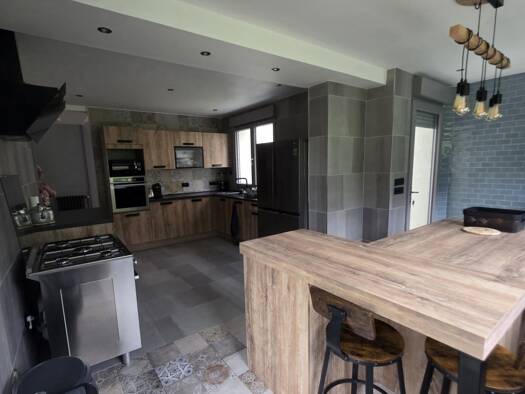 Maison à vendre 450 000 € 5 pièces 3 chambres 139 m² 902 m² de terrain Crégy-lès-Meaux 77124