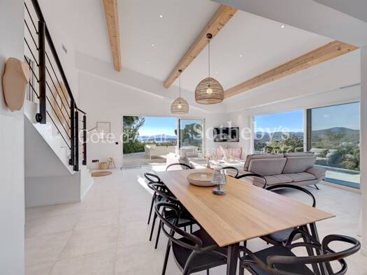 Villa à vendre 1 790 000 € 8 pièces 6 chambres 175 m² 1 150 m² de terrain Les Issambres Roquebrune-sur-Argens 83380