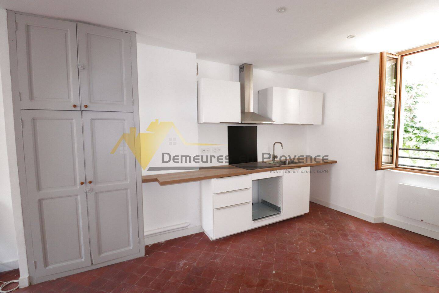 Appartement 3 pièces 74 m² · à Vaison-la-Romaine · 74 m² · 760 €
