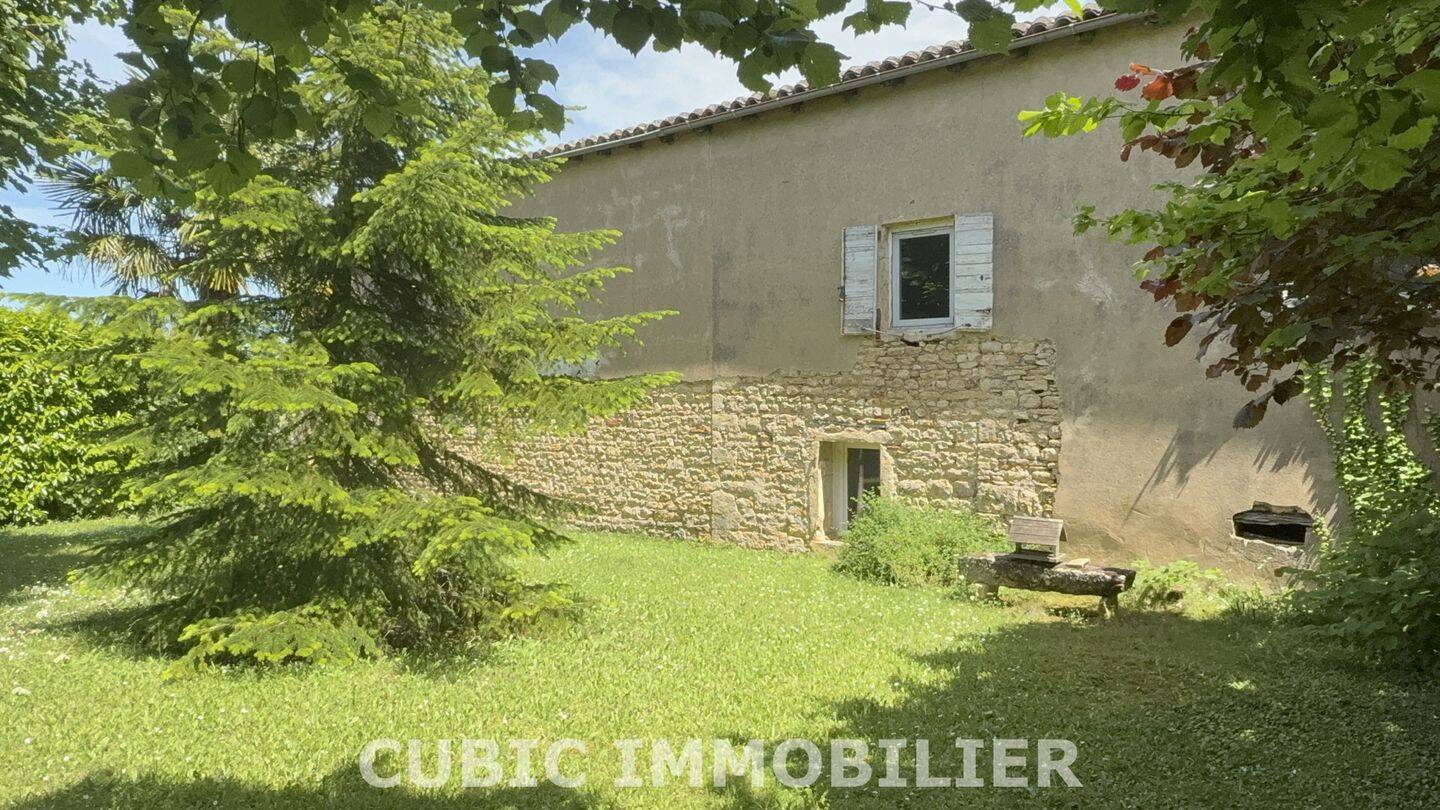 Maison 5 pièces 92 m² · à Denicé · 92 m² · 330 000 €
