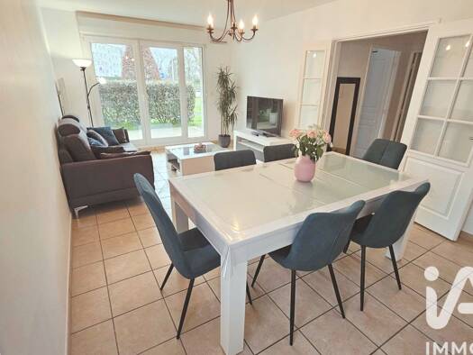 Appartement à vendre 199 000 € 3 pièces 2 chambres 66,2 m² RDC/3 De Gaulle-Ménardière Saint-Cyr-sur-Loire 37540