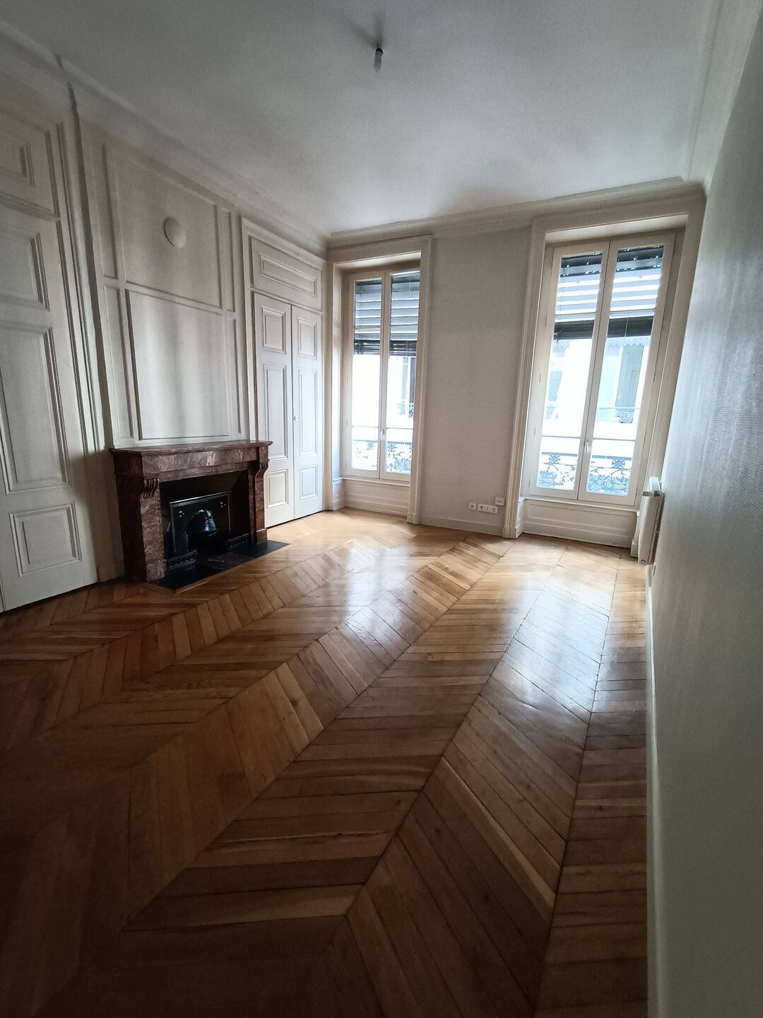 Appartement 4 pièces 114 m² · à Lyon 2ème Arrondissement · 114,2 m² · 1 750 €/mois