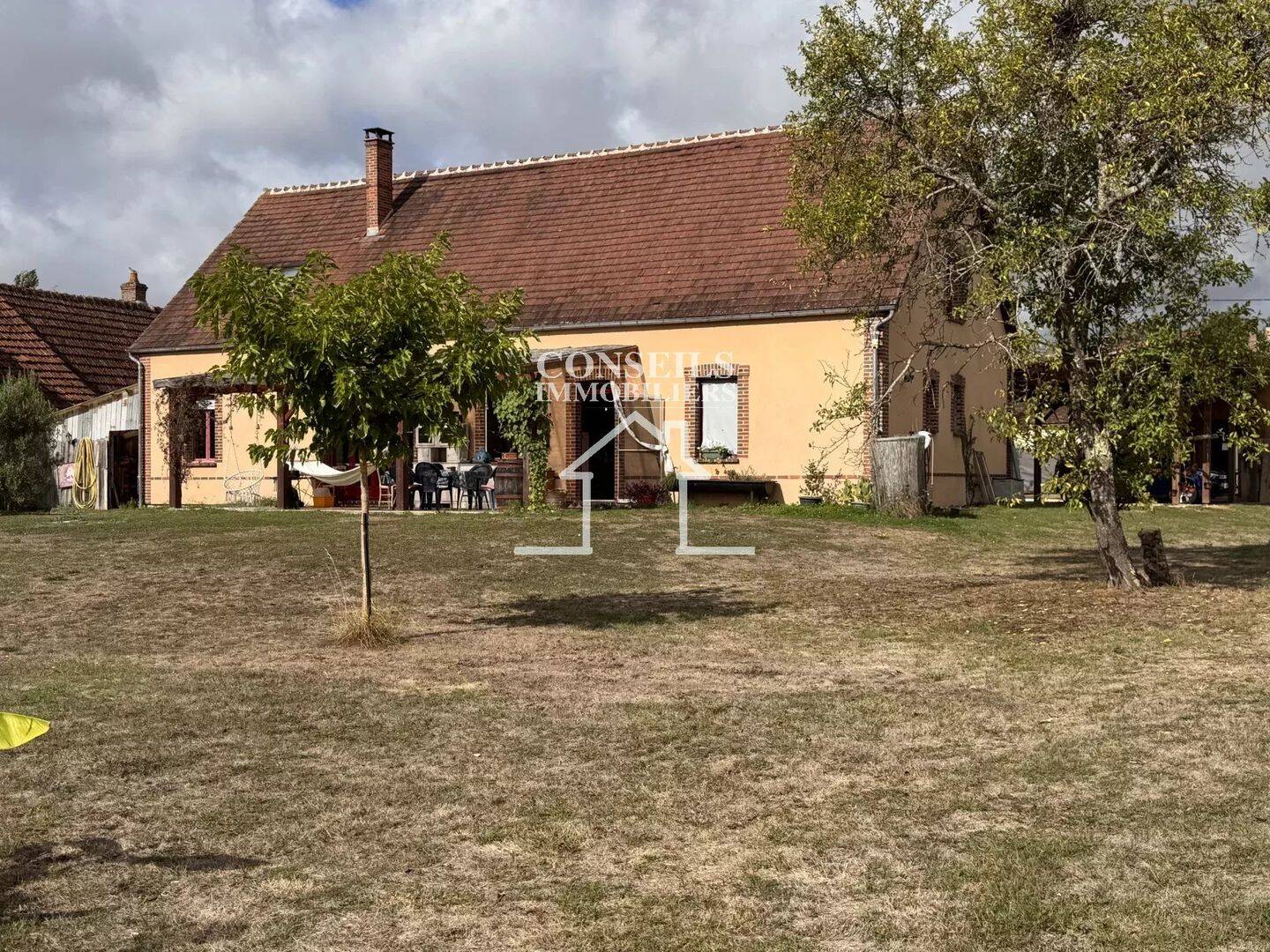 Maison 8 pièces 223 m² · à Joigny · 223 m² · 284 000 €