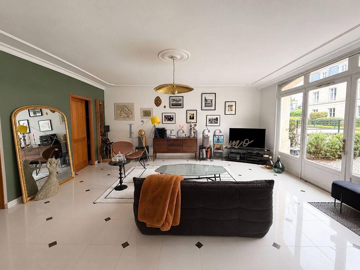 Appartement 4 pièces 133 m² · à Chantilly · 133 m² · 2 400 €