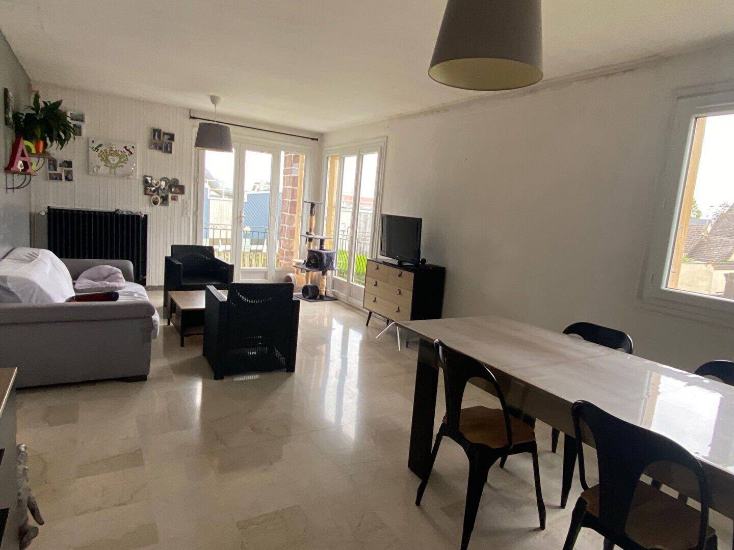 Maison 6 pièces 142 m² · à Courville-sur-Eure · 142 m² · 215 000 €