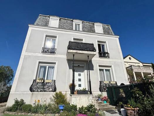 Appartement à vendre 144 000 € 2 pièces 37,75 m² Étage 2/2 Les Oiseaux Montfermeil 93370