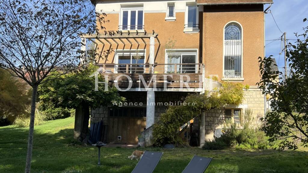 Maison à vendre 290 000 € 5 pièces 3 chambres 128,3 m² 2 396 m² de terrain Saint-Satur 18300