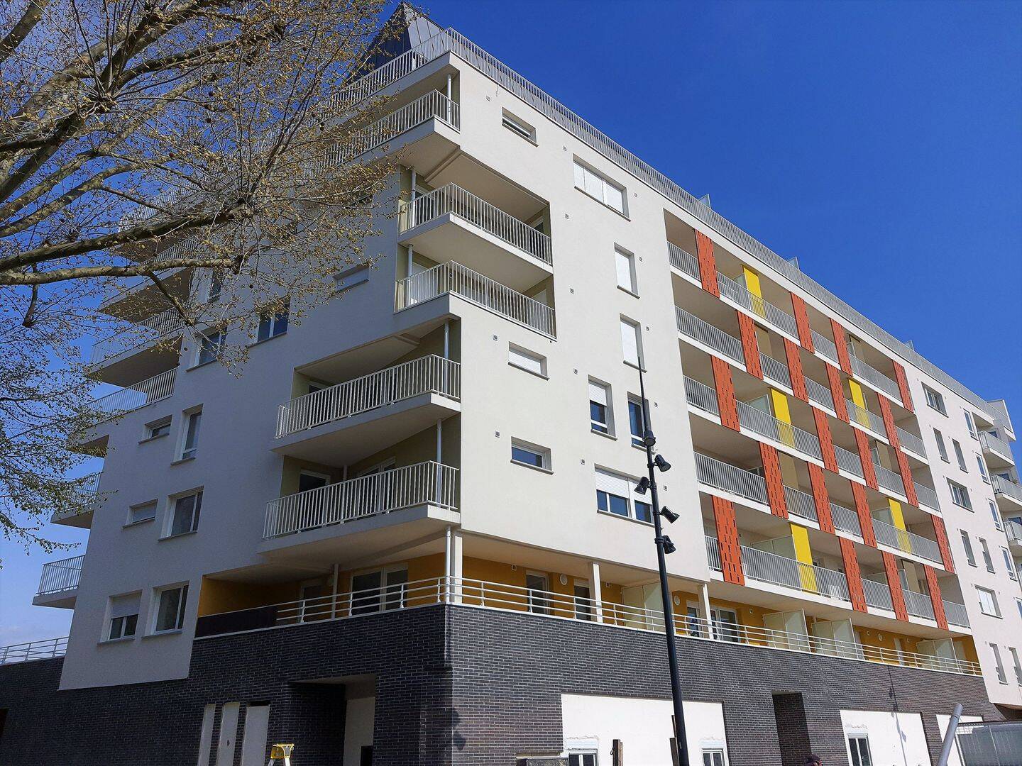 Appartement 2 pièces 44 m² · à Stains · 44,3 m² · 811 €/mois