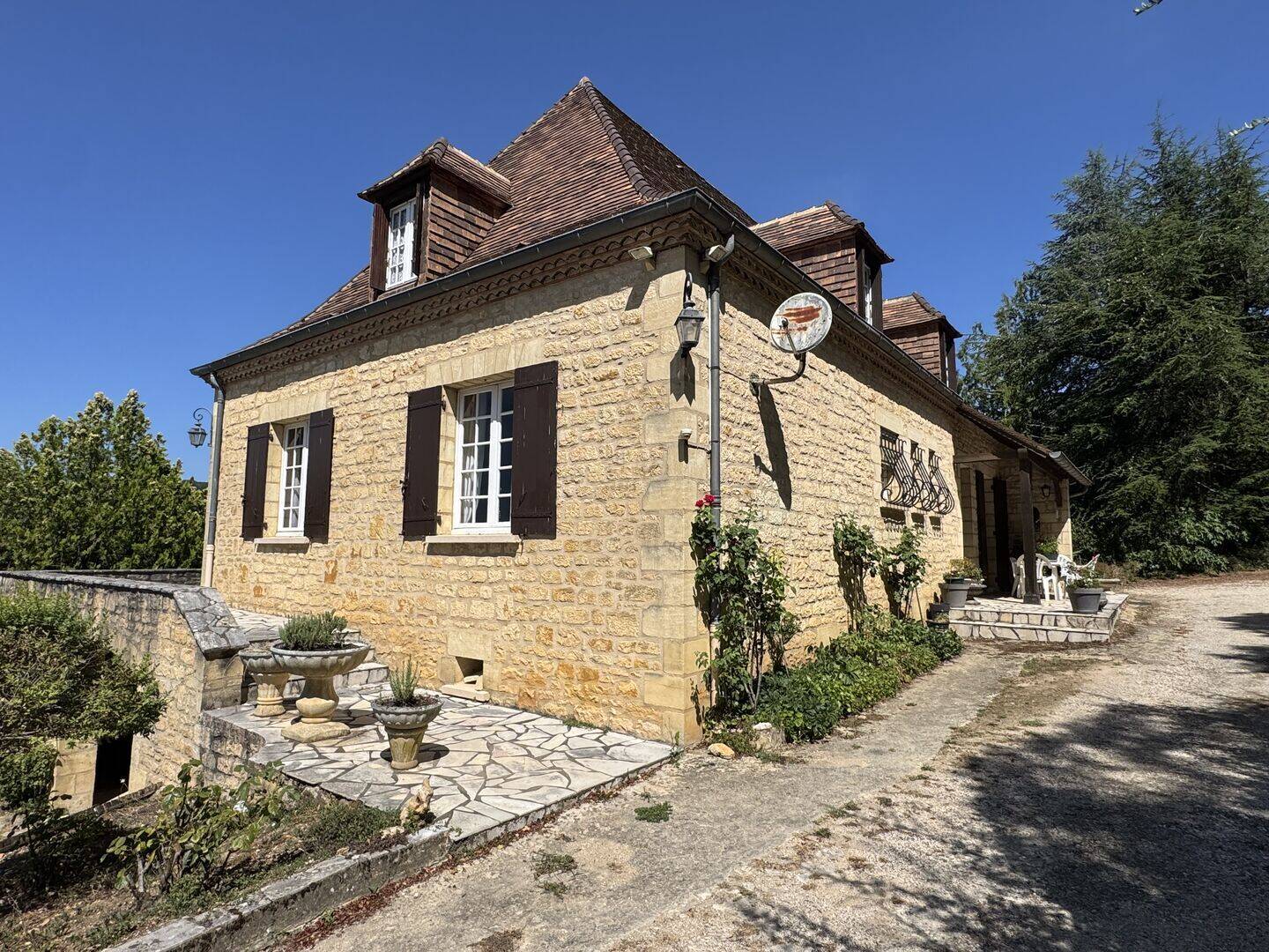 Maison 6 pièces 180 m² · à Saint-Cyprien · 180 m² · 339 200 €