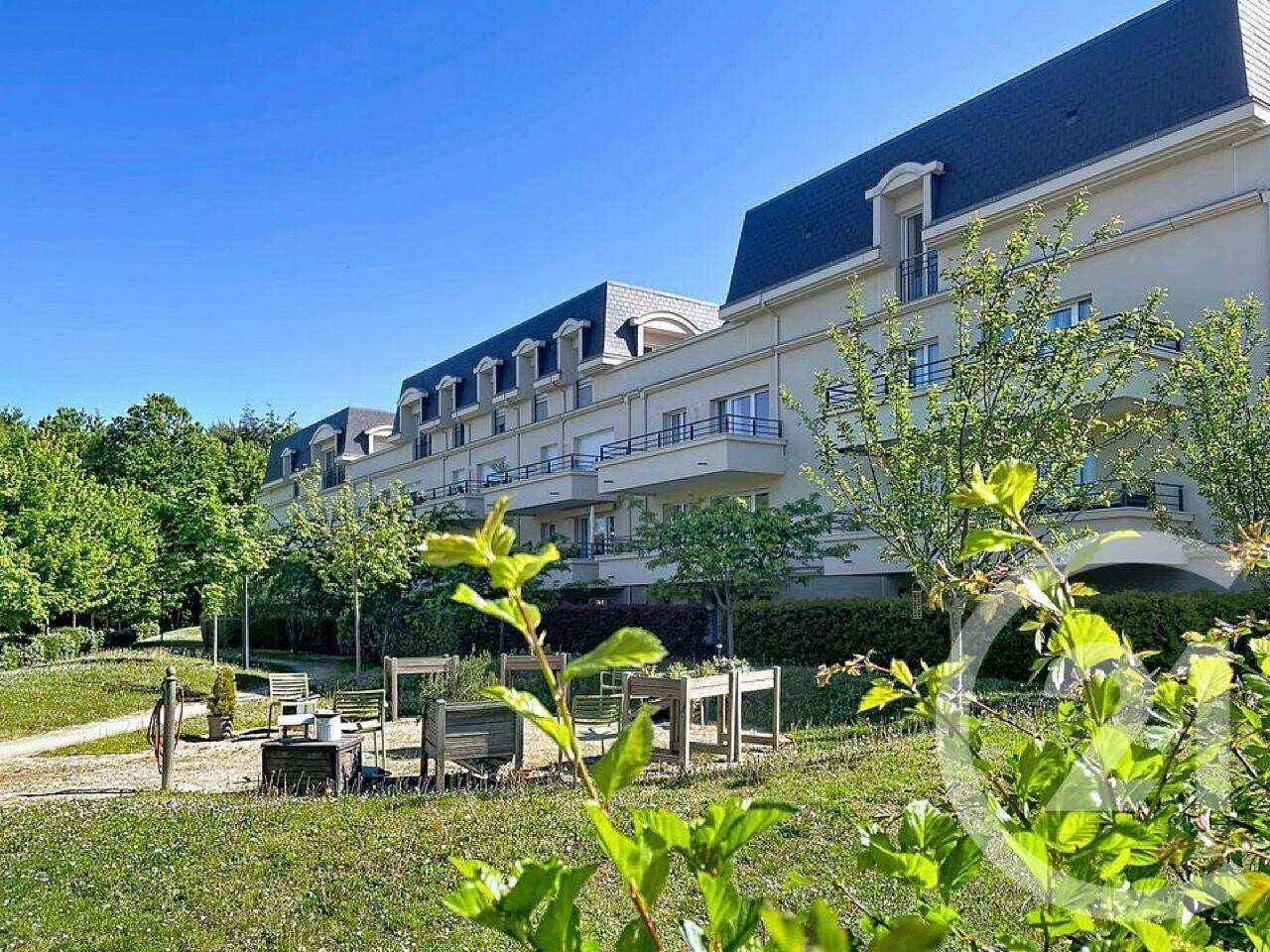 Appartement 2 pièces 39 m² · à Émerainville · 39,2 m² · 950 €