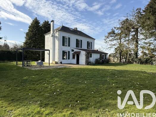 Maison à vendre 220 000 € 6 pièces 3 chambres 145 m² 2 390 m² de terrain Loueuse 60380