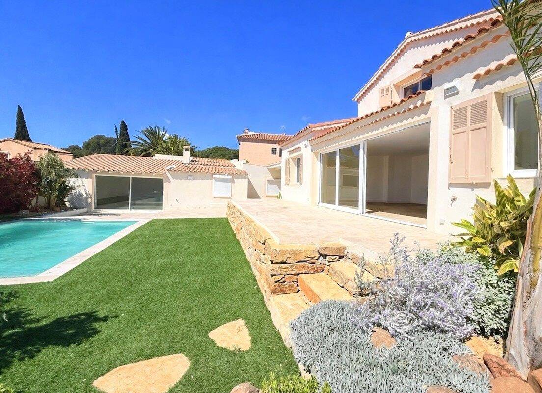 Maison 7 pièces 195 m² · à Bandol · 195 m² · 1 550 000 €