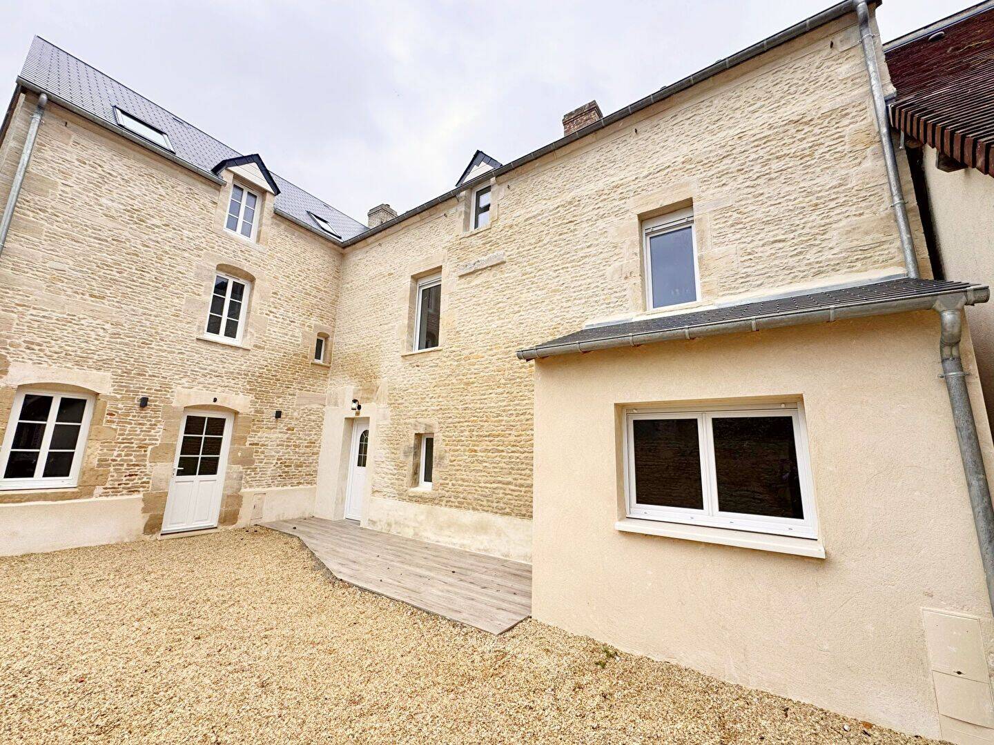 Maison 4 pièces 70 m² · à Courseulles-sur-Mer · 70 m² · 230 000 €