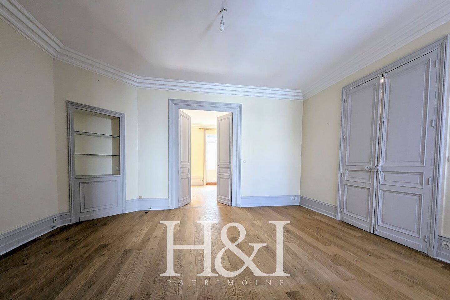 Appartement 6 pièces 153 m² · à Poitiers · 153 m² · 1 400 €/mois