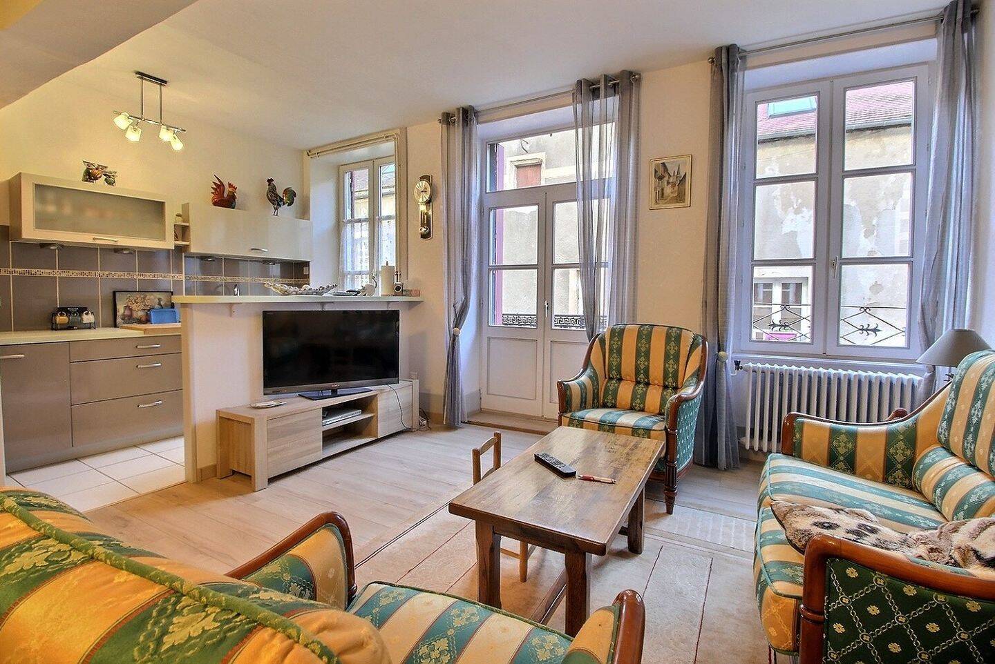 Maison 6 pièces 150 m² · à Saint-Gengoux-le-National · 150 m² · 150 000 €