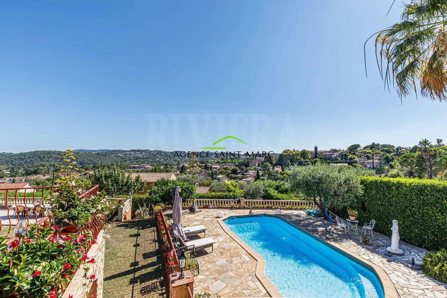 Maison 9 pièces 298 m² · à Peymeinade · 298 m² · 880 000 €