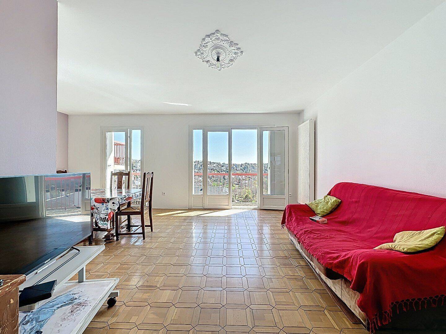 Appartement 3 pièces 78 m² · à Rodez · 77,6 m² · 150 000 €
