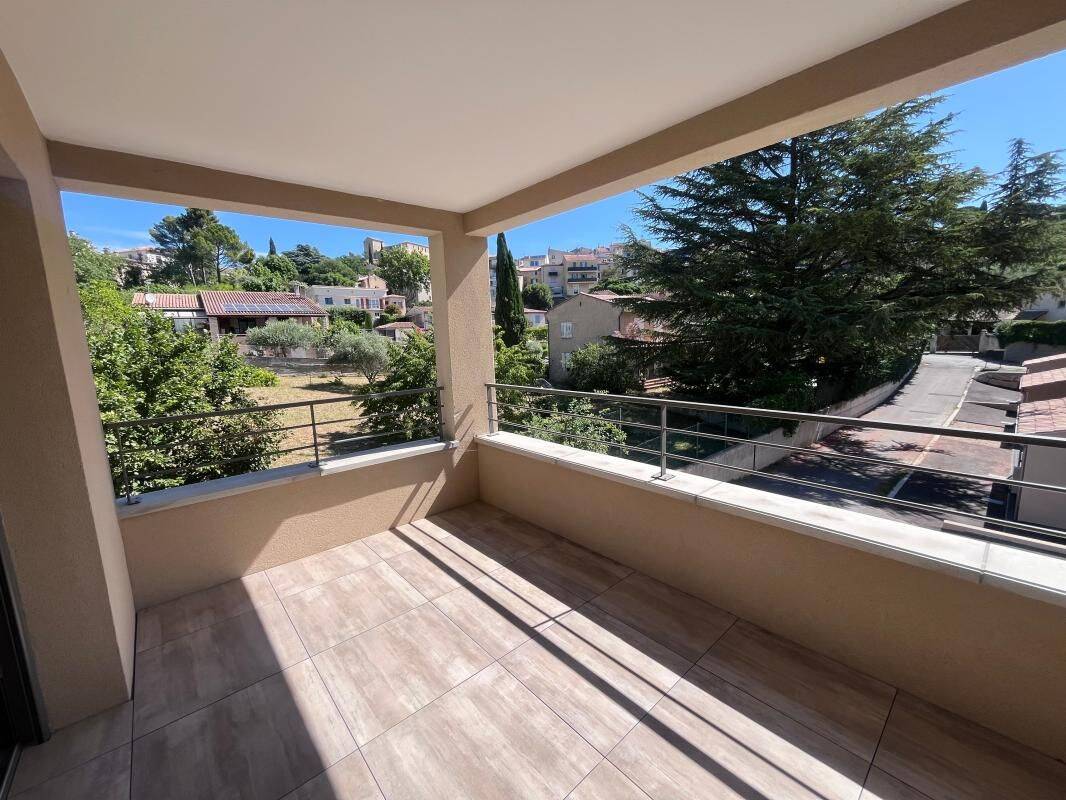 Appartement 3 pièces 58 m² · à Gréoux-les-Bains · 58,4 m² · 800 €/mois