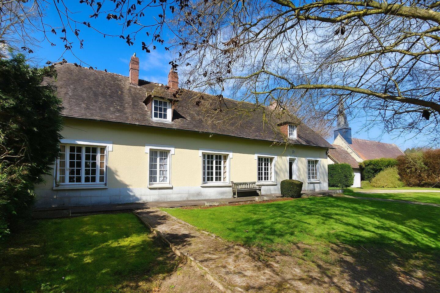 Maison 6 pièces 169 m² · à Bernay · 169 m² · 231 000 €