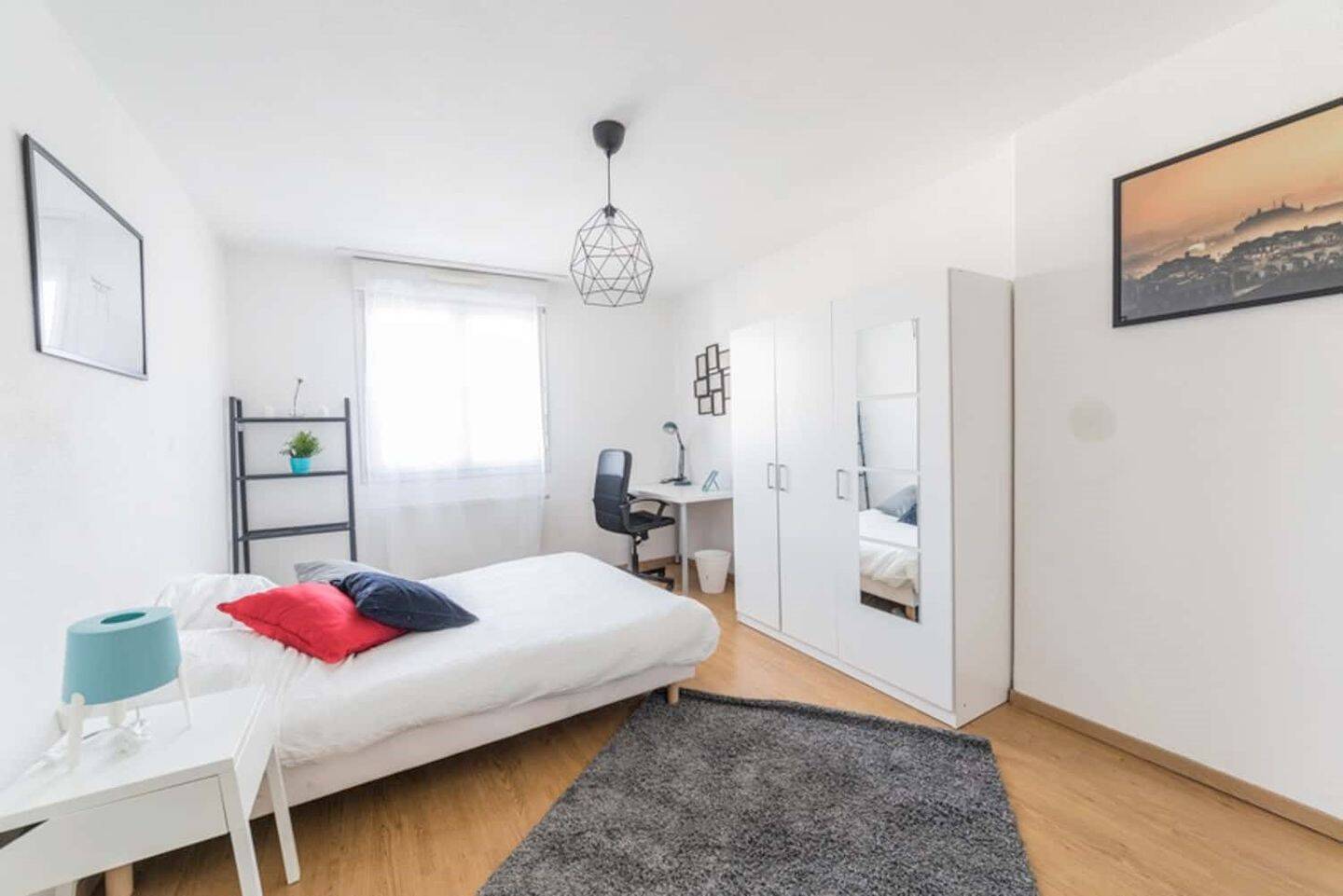 1 pièce 15 m² · à Strasbourg · 15 m² · 715 €