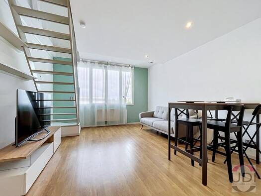 Duplex à vendre 120 000 € 2 pièces 1 chambre 35 m² 1 étages Pressoir-Prompt-Bas Coudray Corbeil-Essonnes 91100
