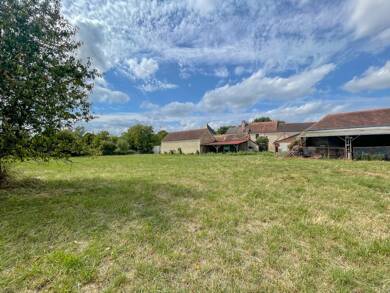 Mas à vendre 187 250 € 15 pièces 5 chambres 200 m² 11 480 m² de terrain St Sauveur 86100