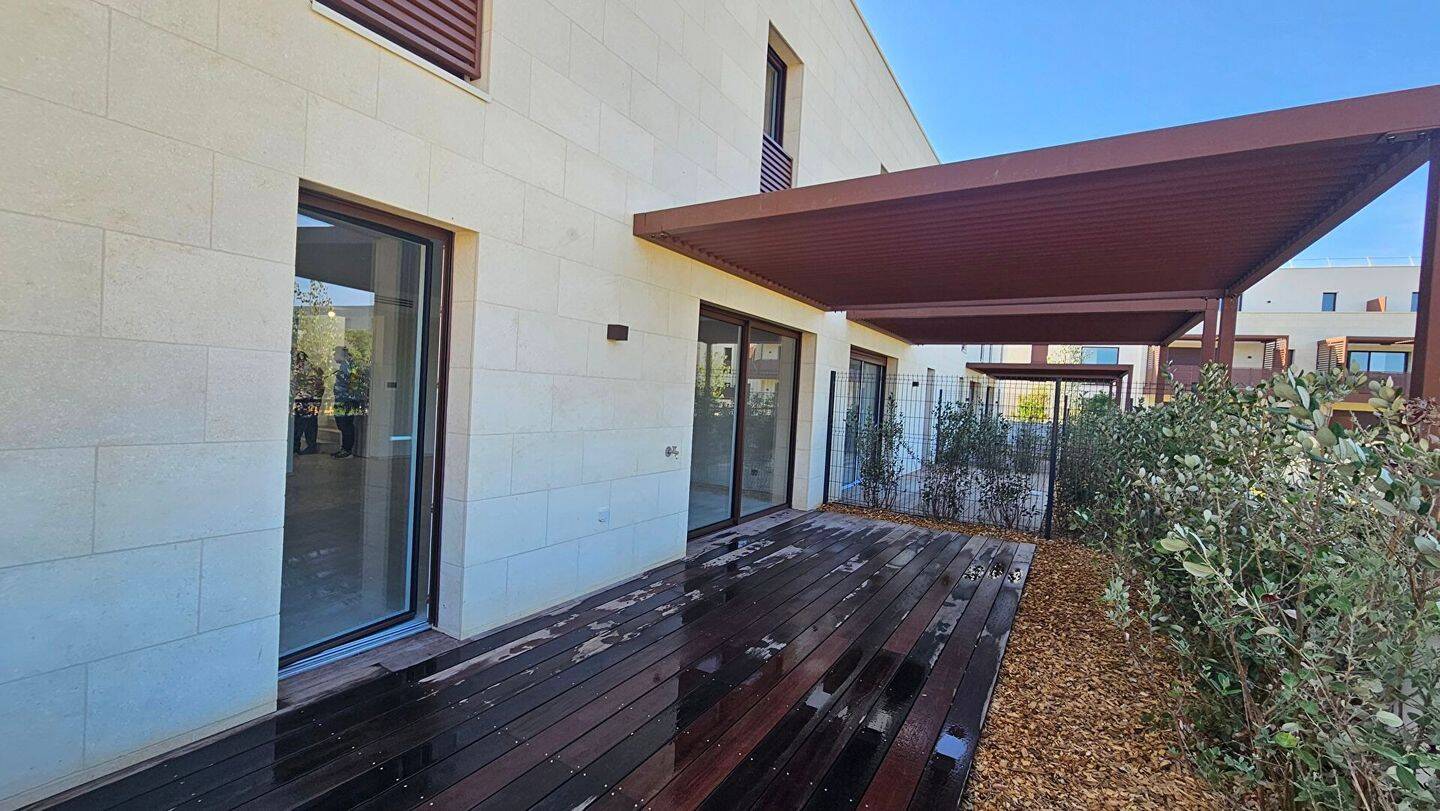 Maison 4 pièces 108 m² · à Castries · 108 m² · 435 000 €