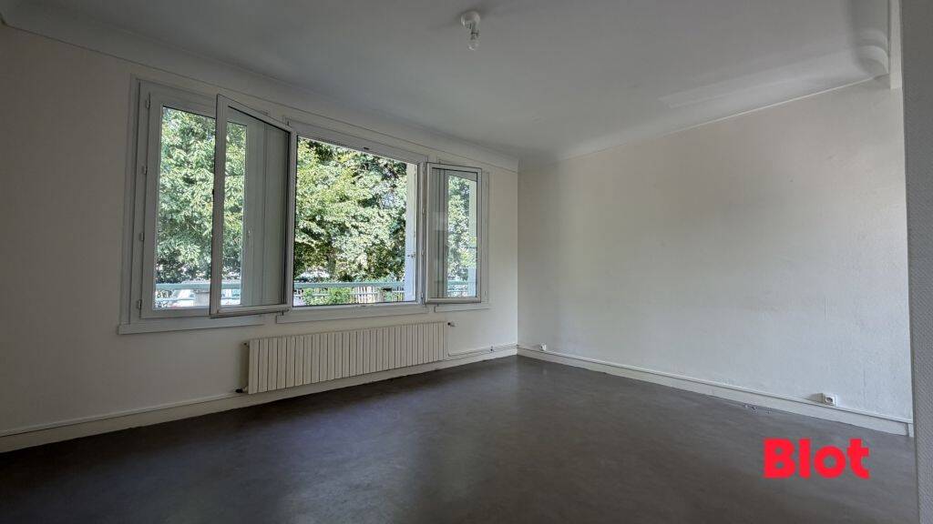 À LOUER - MAISON T5 - 69,76M² - À RENNES - Rue du Sous Lieutena — 2