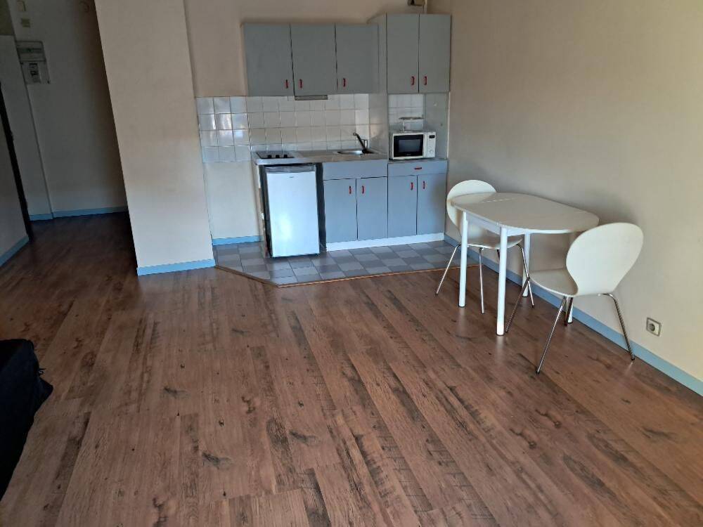 Appartement 1 pièce 33 m² · à Cholet · 33 m² · 438 €