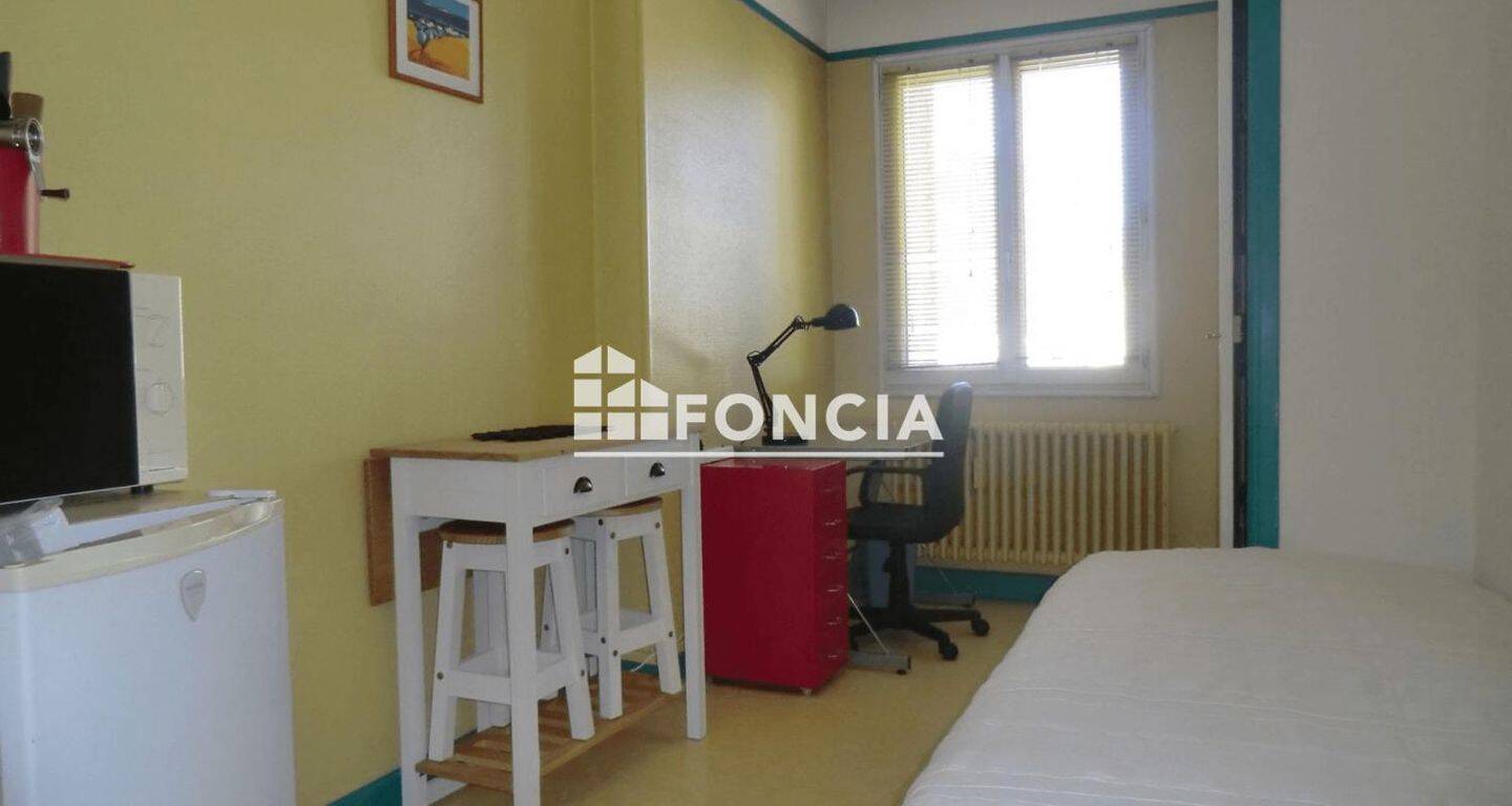 Appartement 1 pièce 11 m² · à Grenoble · 11,4 m² · 256 €/mois