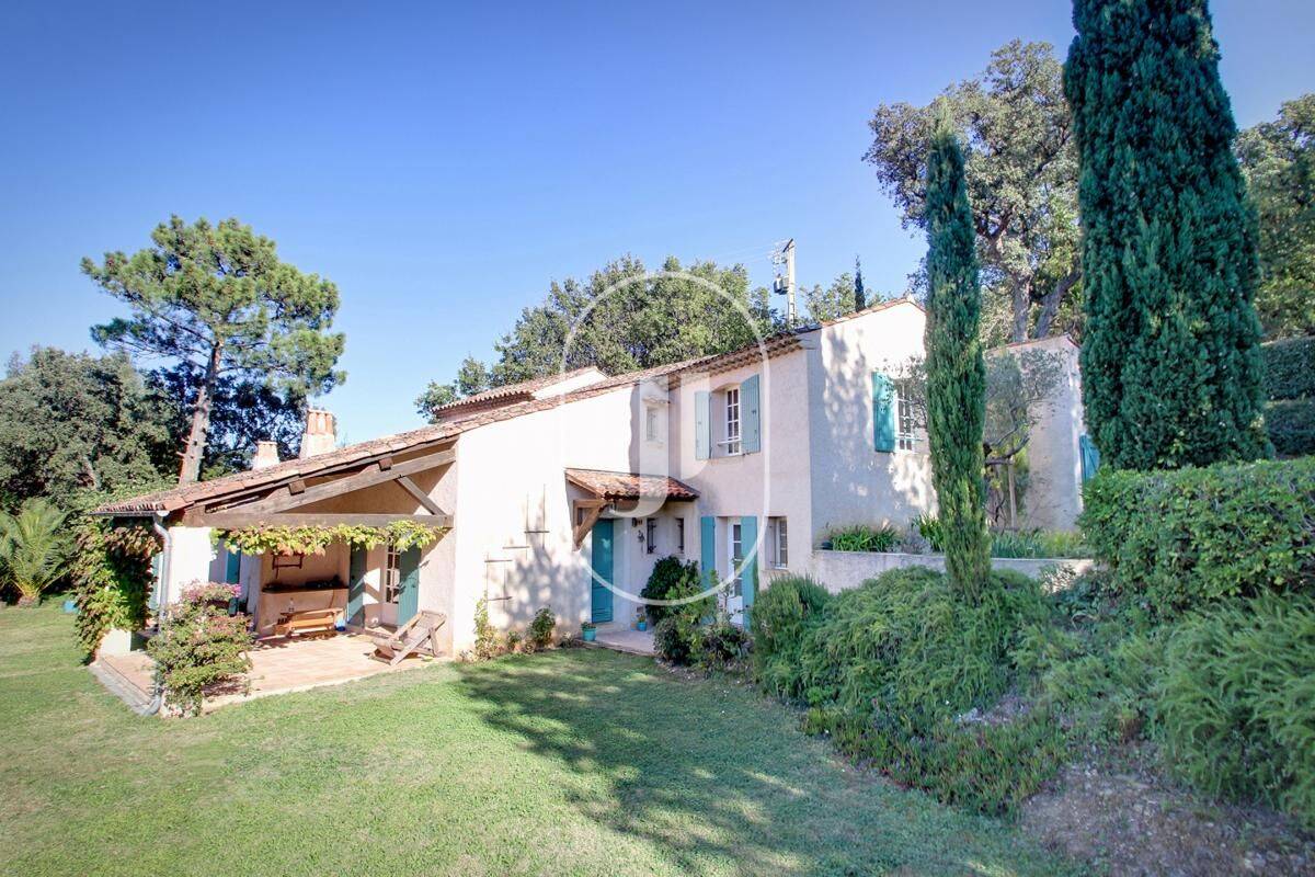 Maison 4 pièces 240 m² · à Grimaud · 240 m² · 1 700 000 €