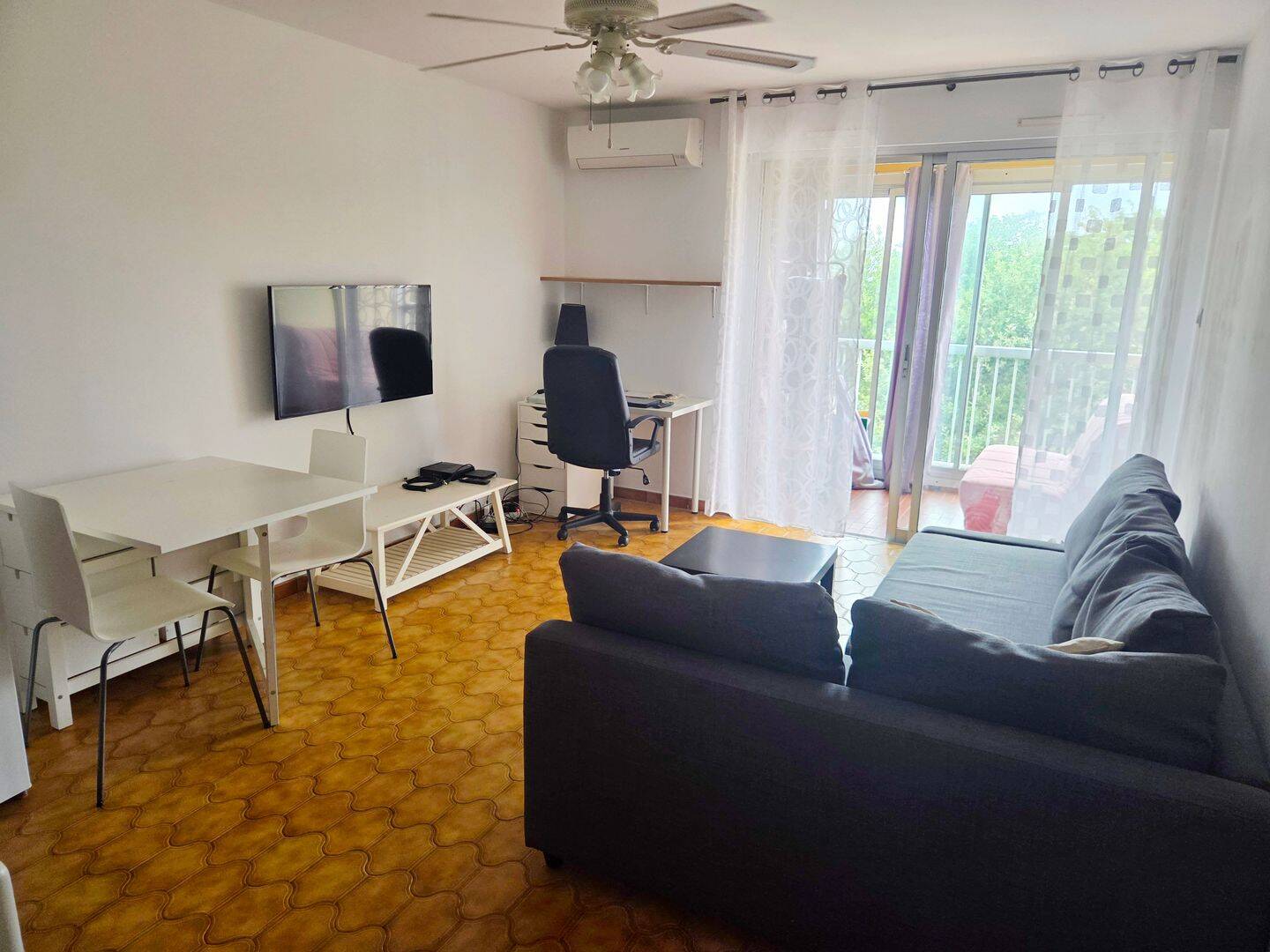 Appartement 1 pièce 31 m² · à Six-Fours-les-Plages · 31 m² · 680 €