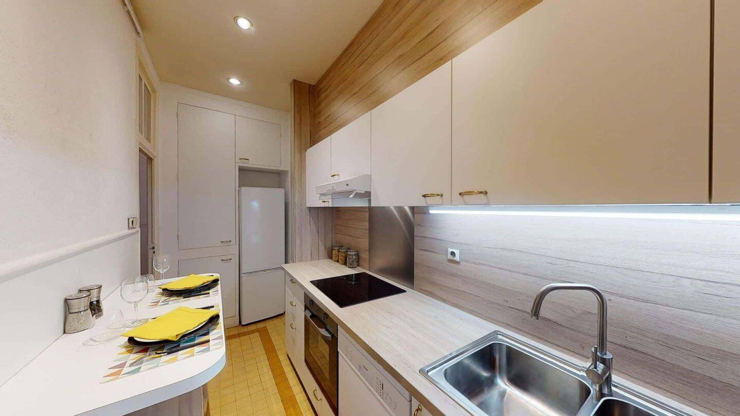 Chambre dans le 13 rue Peyras - Colocation — 11