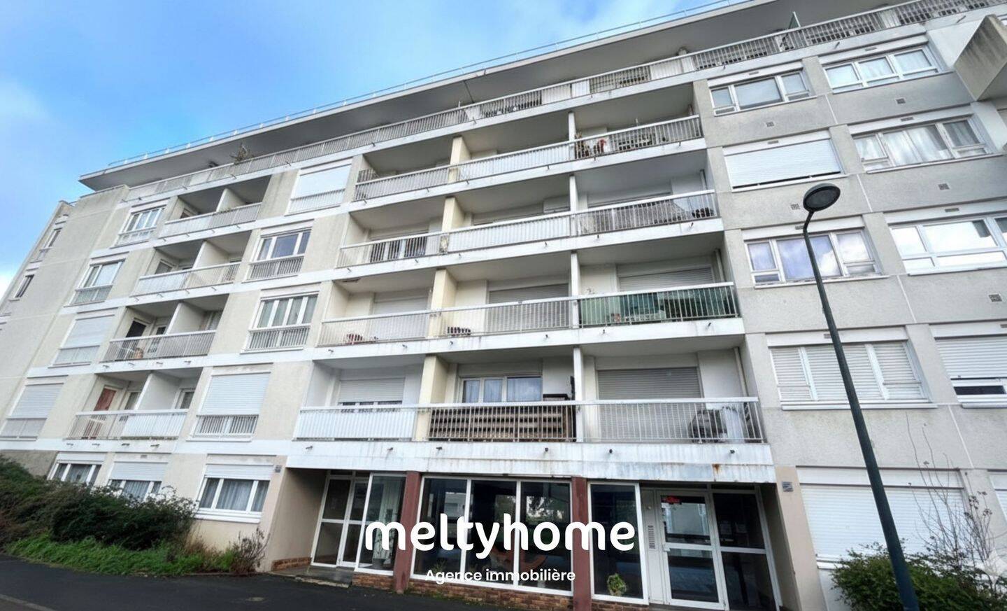 Appartement 2 pièces 44 m² · à Hérouville-Saint-Clair · 43,5 m² · 82 500 €