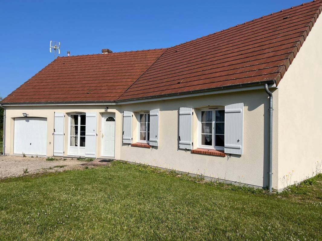 Maison 4 pièces 104 m² · à Huisseau-sur-Mauves · 104,4 m² · 840 €/mois