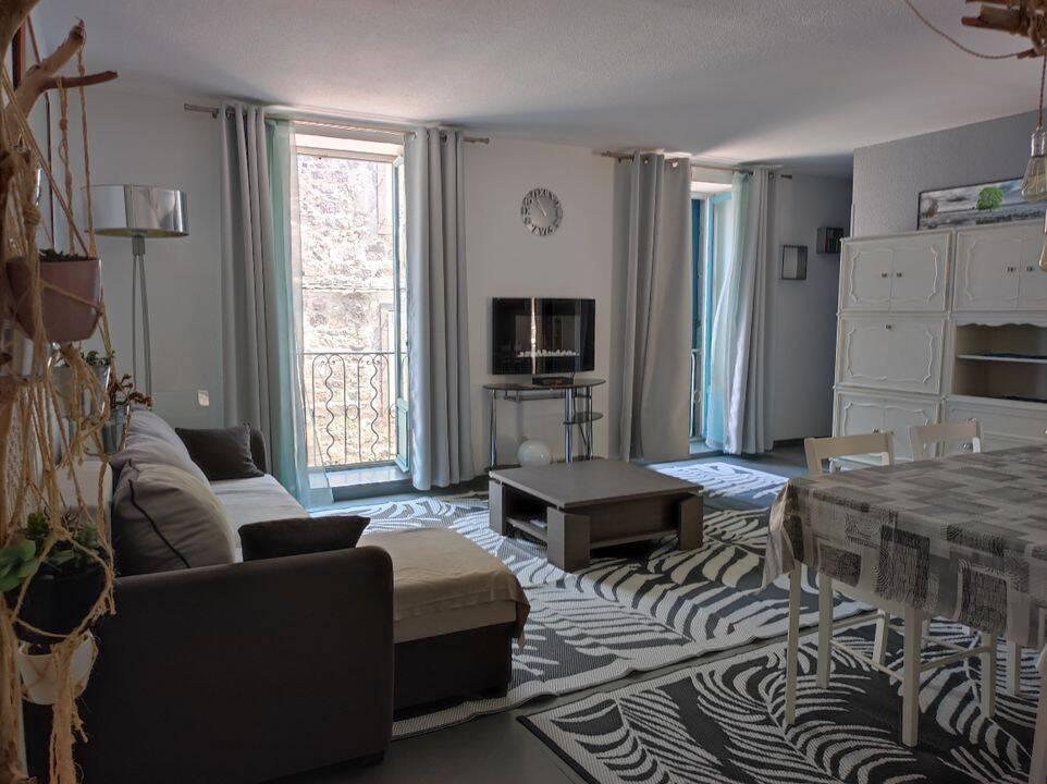 Appartement 3 pièces 70 m² · à Agde · 70 m² · 890 €