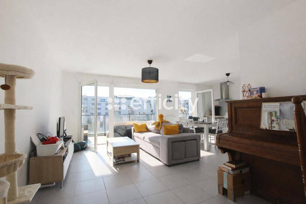 Appartement 4 pièces 71 m² · à Reims · 71 m² · 240 000 €