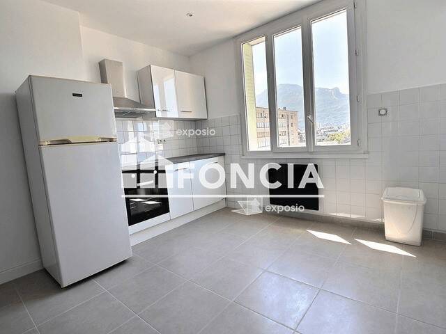 Appartement 3 pièces 61 m² · à Grenoble · 61,3 m² · 729 €
