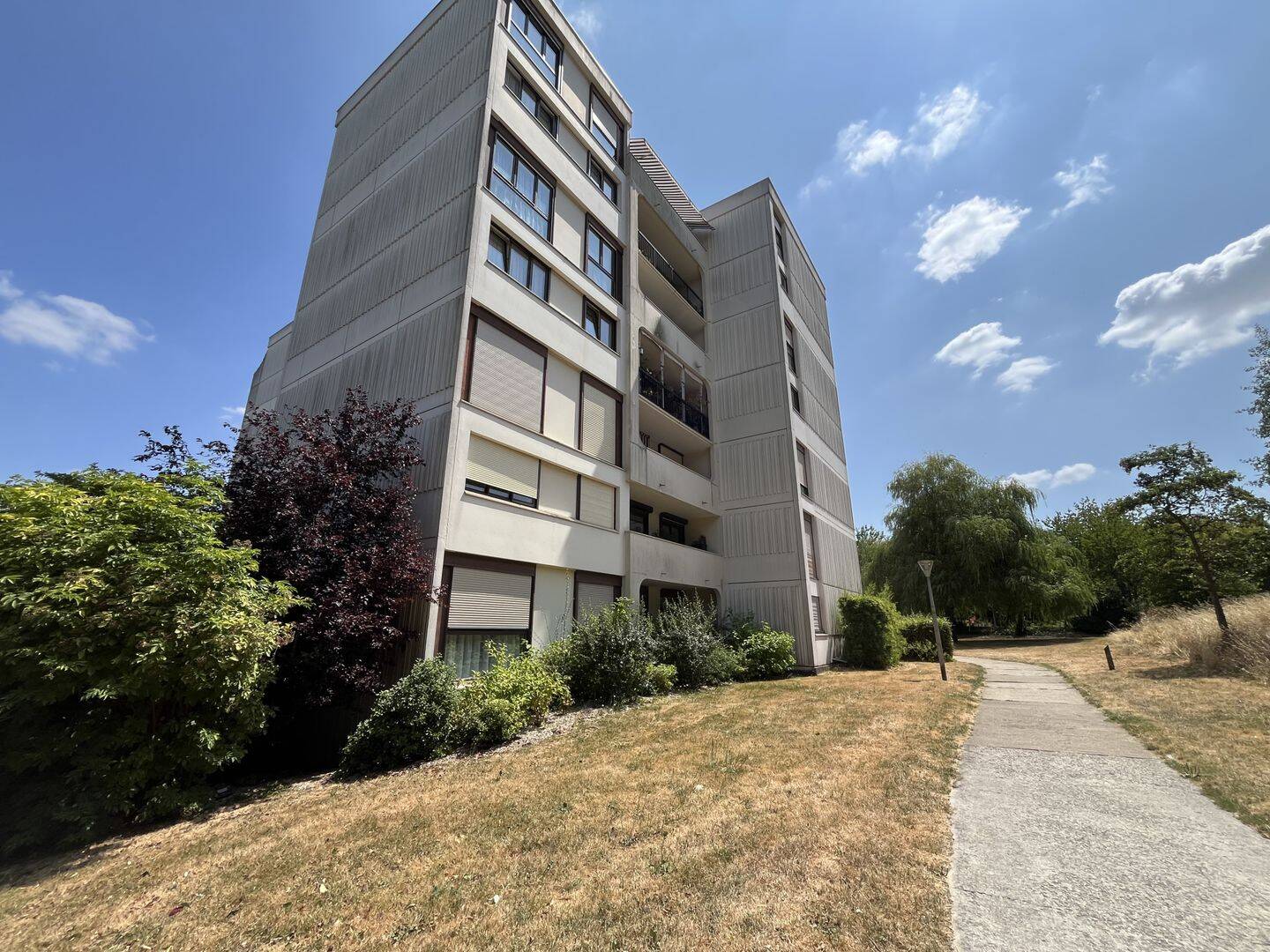 Appartement 1 pièce 30 m² · à Les Ulis · 30,1 m² · 720 €