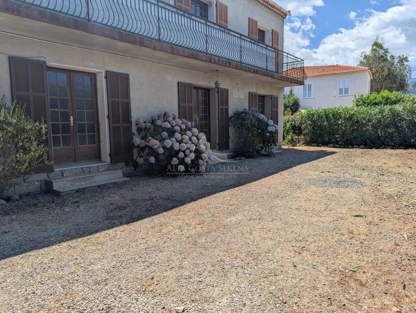 Appartement 4 pièces 108 m² · à Prunelli-Di-Fiumorbo · 108 m² · 1 120 €