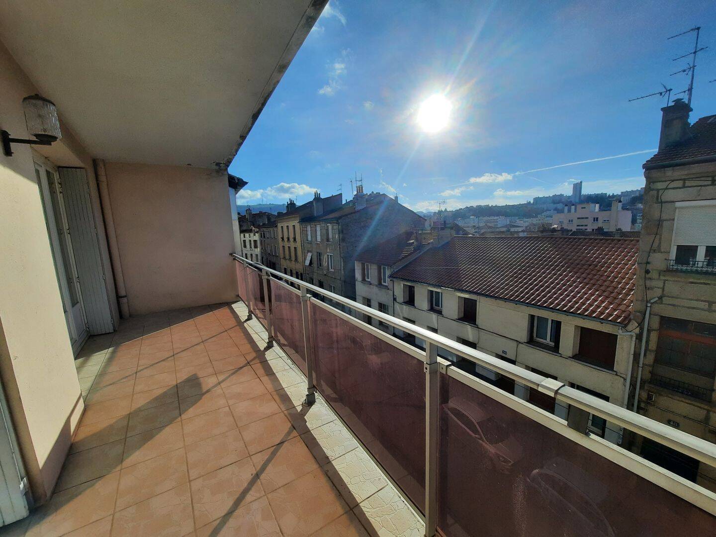 Appartement 3 pièces 73 m² · à Saint-Étienne · 72,9 m² · 85 000 €