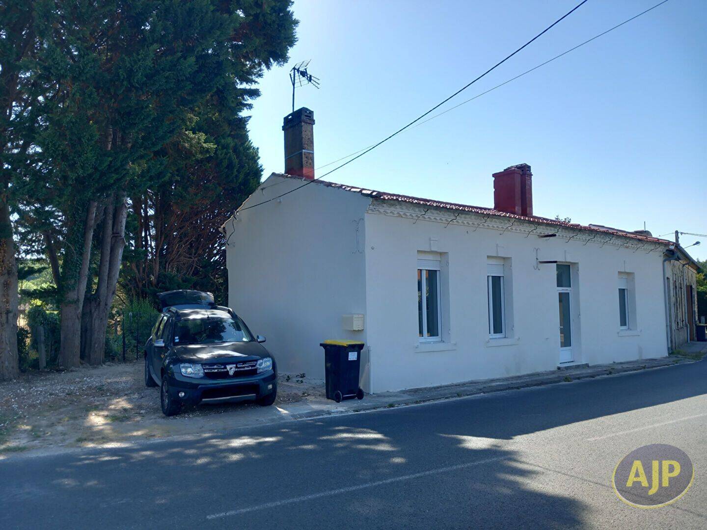 Maison 3 pièces 98 m² · à Saint-Germain-d'Esteuil · 97,8 m² · 700 €/mois