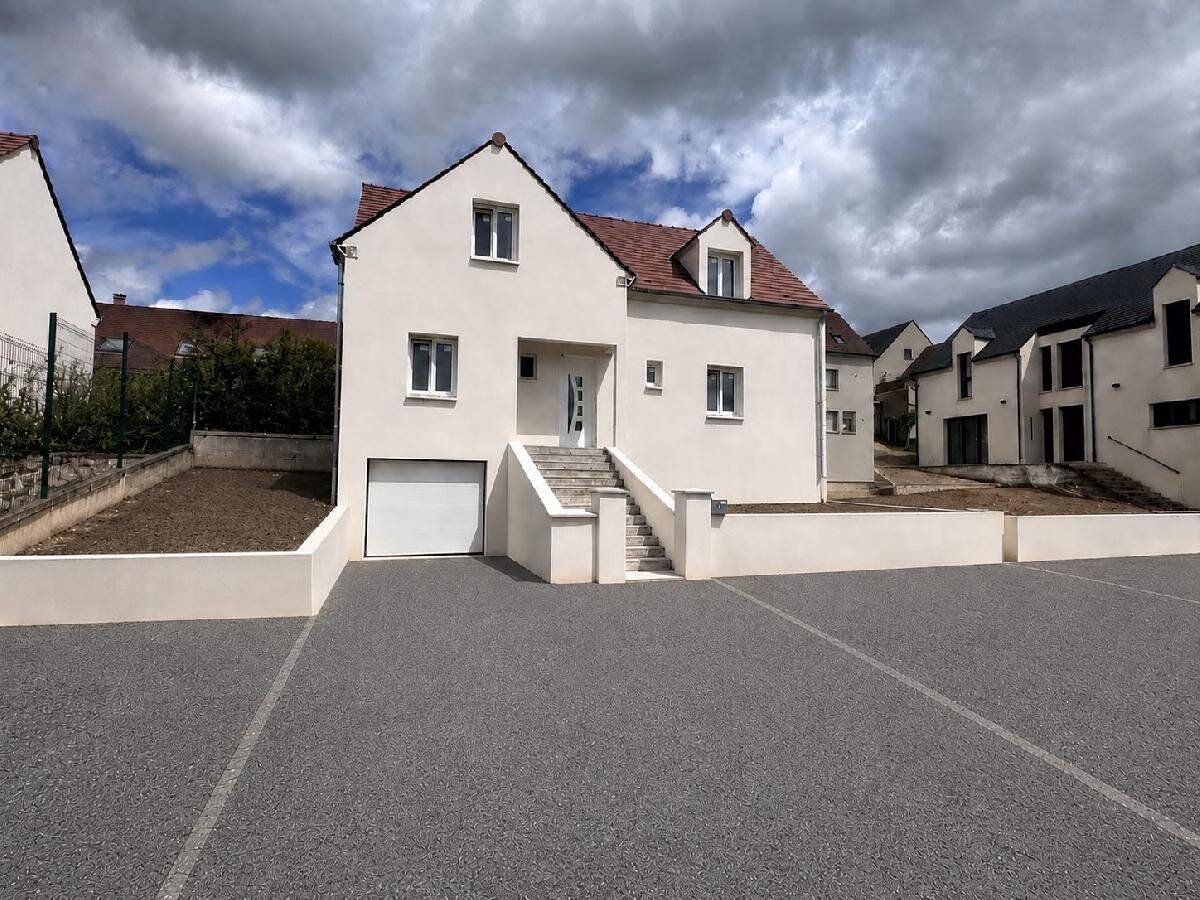 Maison 6 pièces 138 m² · à Pommiers · 138 m² · 265 000 €