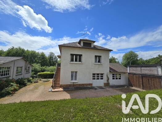 Maison à vendre 127 000 € 6 pièces 4 chambres 80 m² 1 364 m² de terrain Le Mayet-de-Montagne 03250