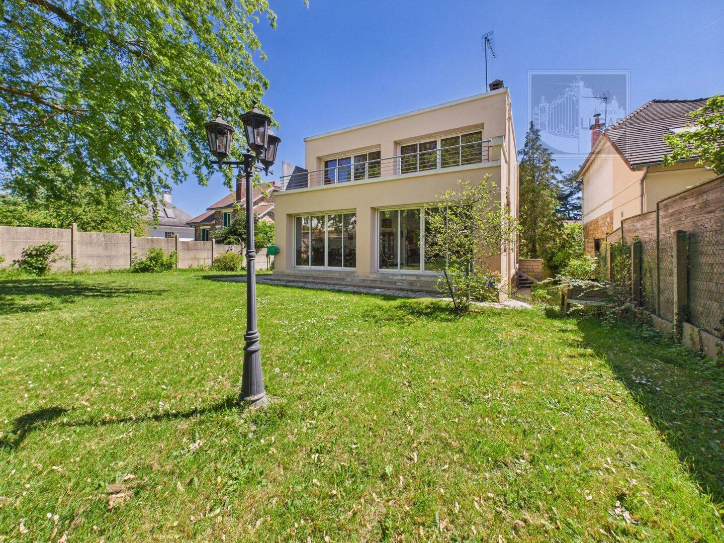 Maison 8 pièces 210 m² · à Verrières-le-Buisson · 210 m² · 1 135 000 €