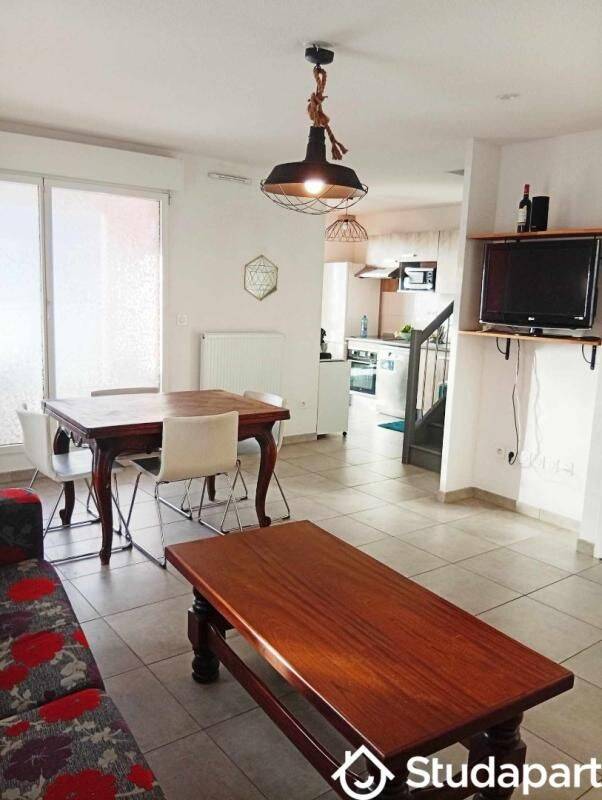 1 pièce 11 m² · à Cenon · 11 m² · 540 €/mois