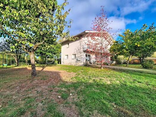 Maison à vendre 215 000 € 7 pièces 4 chambres 170 m² Valence 82400