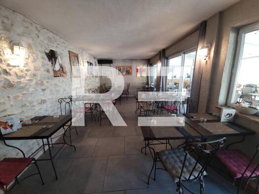 Restaurant à vendre 99 000 € 210 m² d'espace de restauration La Calmette 30190