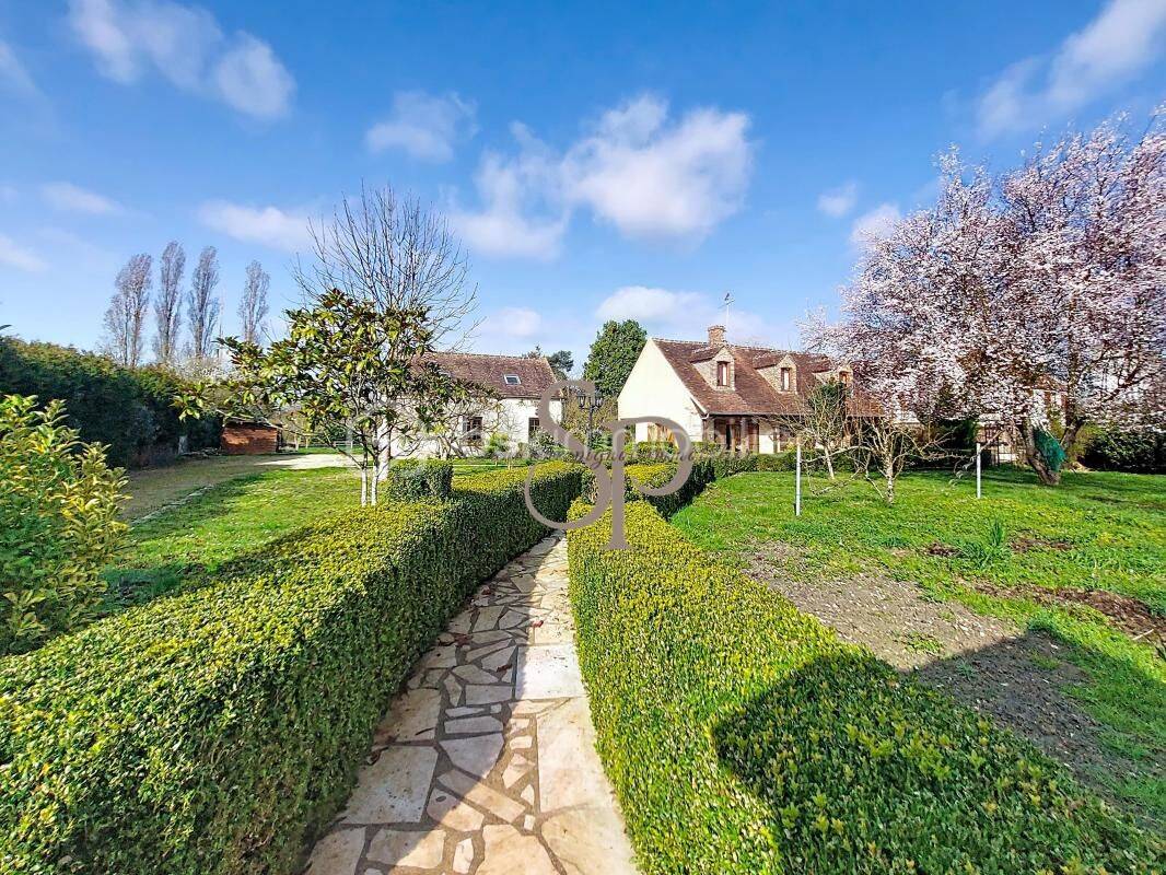 Maison 7 pièces 145 m² · à Villemaréchal · 145 m² · 311 000 €